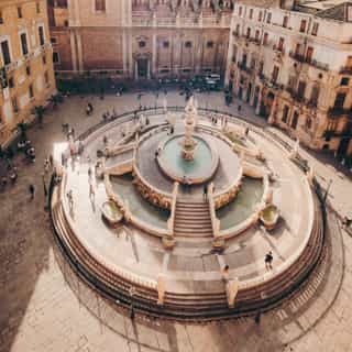 A beautiful pic of Pretoria square in the historic center of Palermo